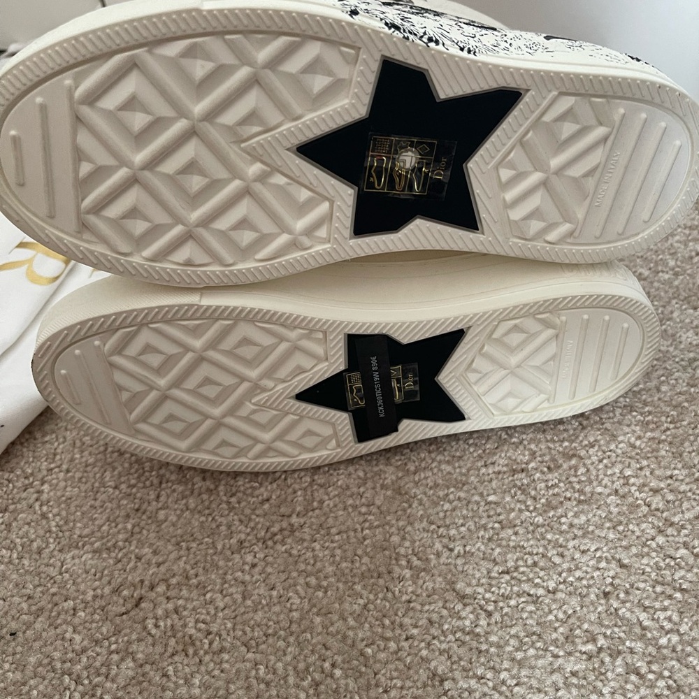 Dior High-Top Sneakers - Picture 11 of 11